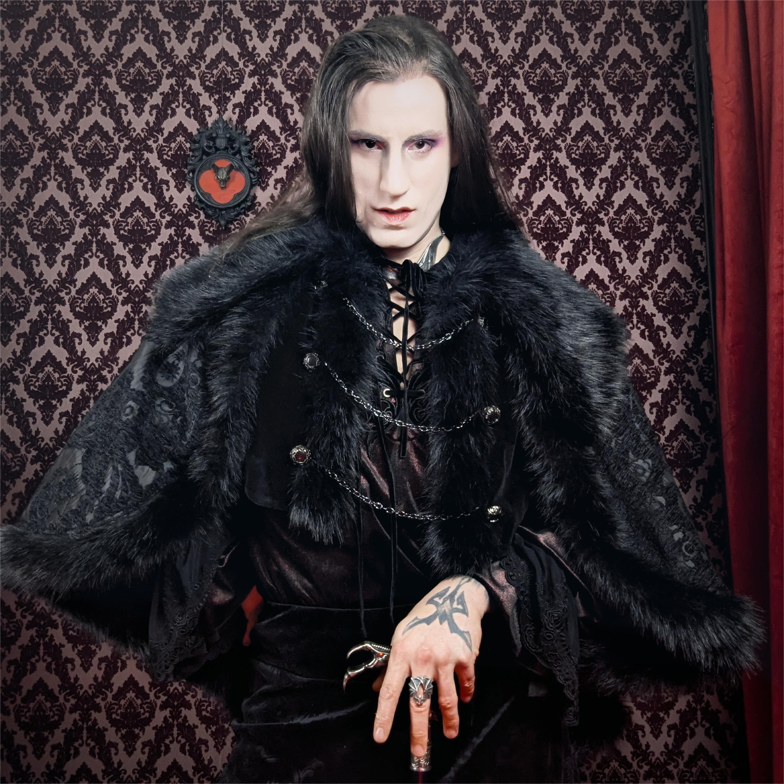 Men's Gothic Floral Printed Faux Fur Splice Cape - Image 5