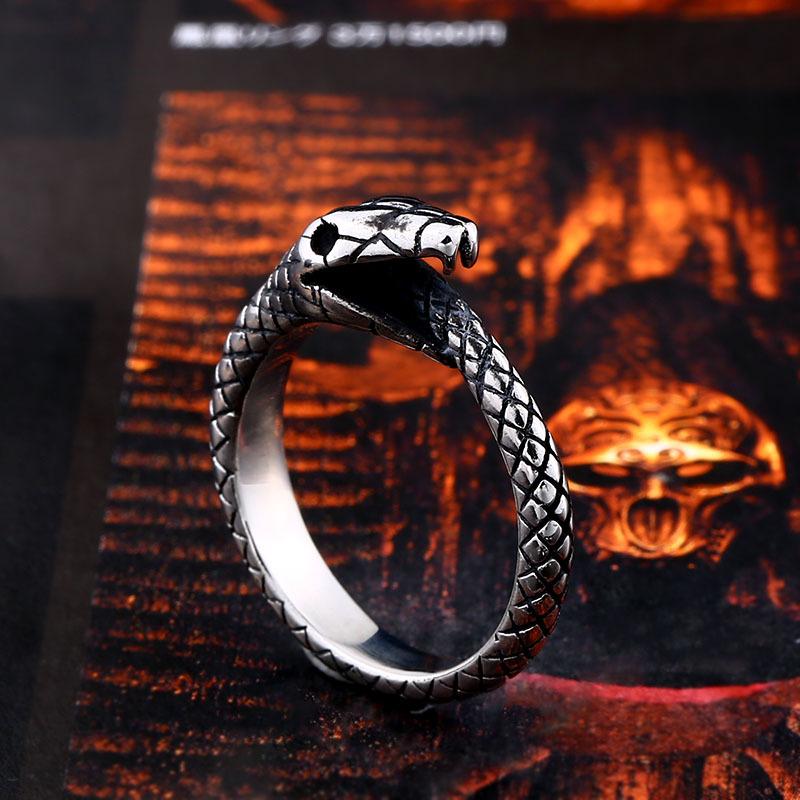 Men's Gothic Punk Slender Snake Ring - Image 2