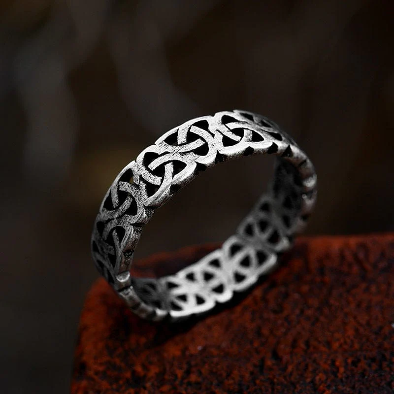 Men's Punk Celtic Knot Ring - Image 2