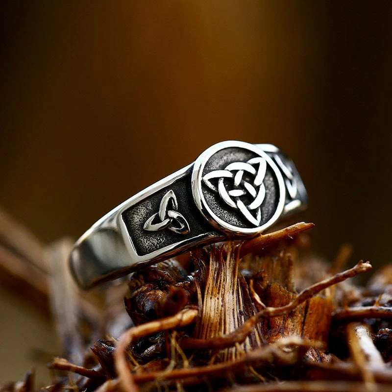 Men's Punk Celtic Knot Ring - Image 3