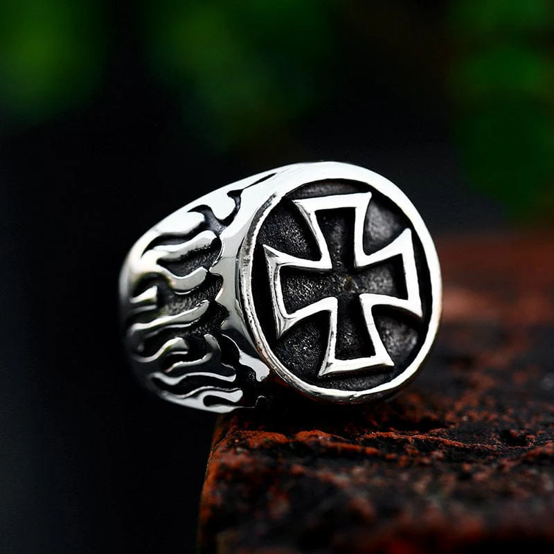 Men's Punk Cross Flame Ring - Image 2