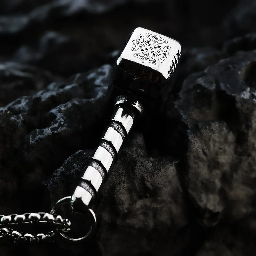 Men's Punk Hammer Pendant Necklace - Image 2