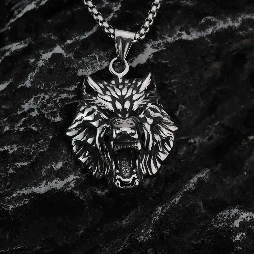 Men's Punk Roaring Wolf Head Necklace