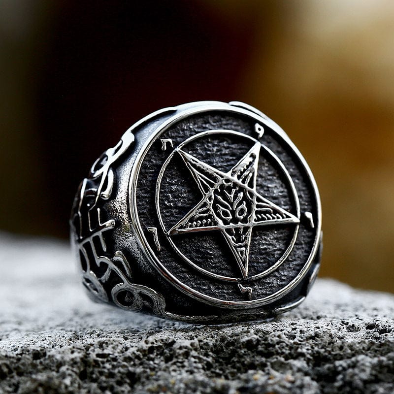 Men's Punk Star Ring - Image 4