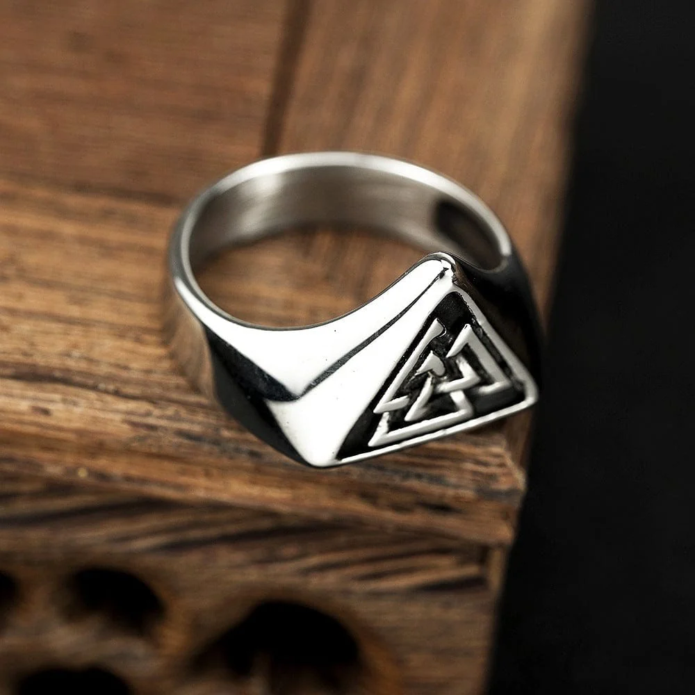 Men's Punk Triangular Ring - Image 4