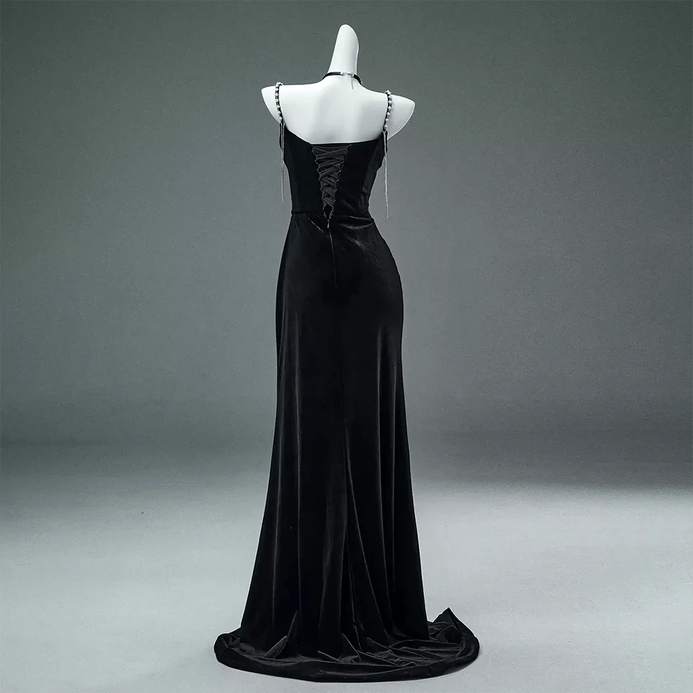 Women's Custom-made Vintage Gothic Butterfly Pearl Chain Slip Gown Wedding Dress - Image 3