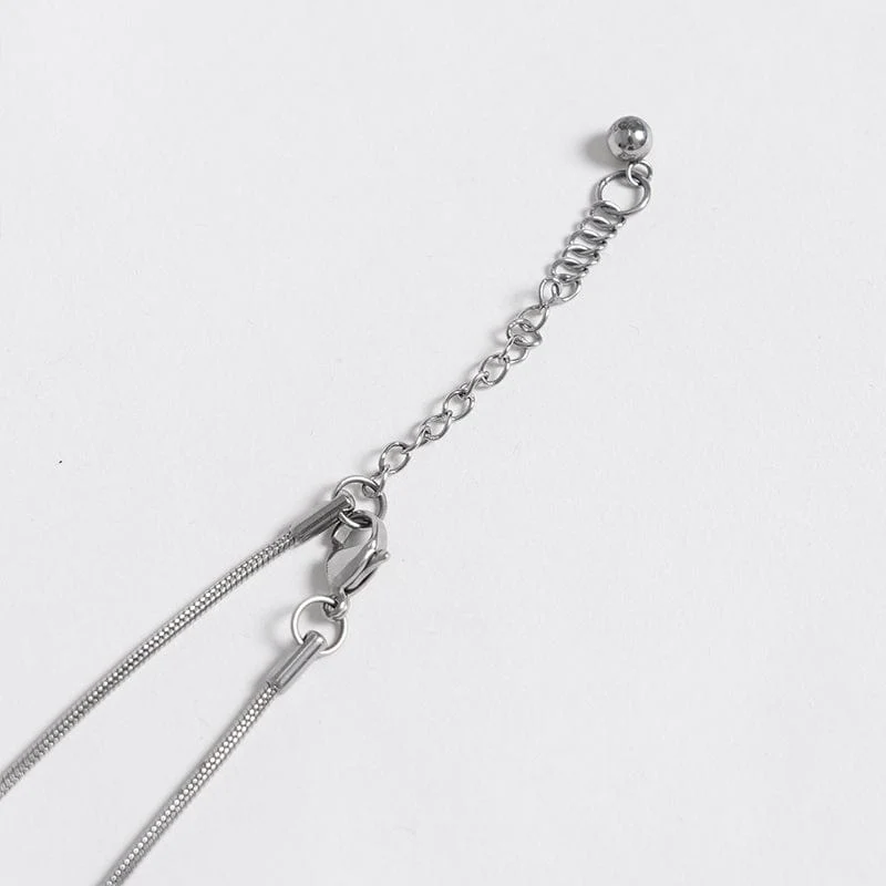 Women's Cyberpunk Alien-Core Crying Robot Necklace - Image 10
