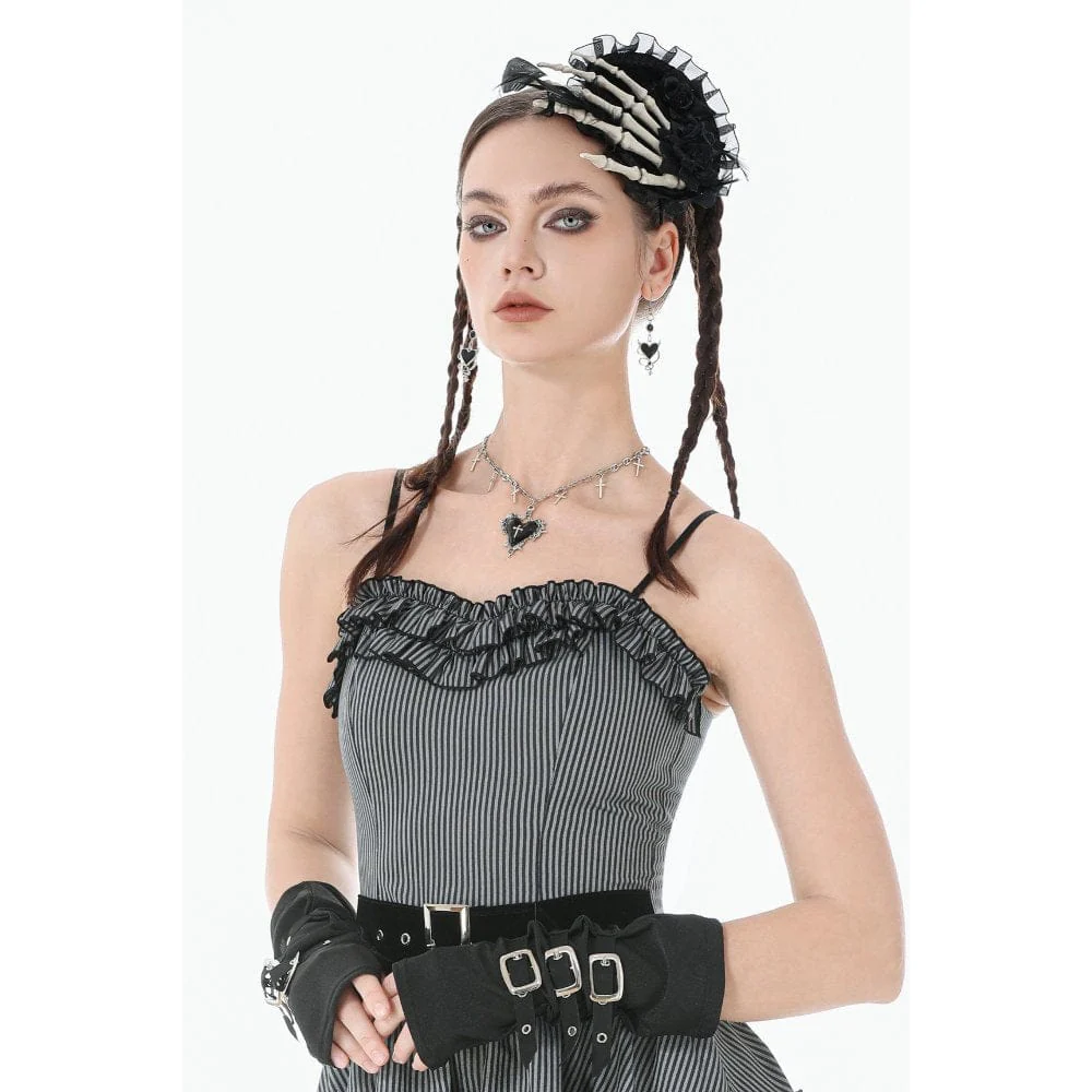 Women's Gothic Cross Black Heart Necklace - Image 5