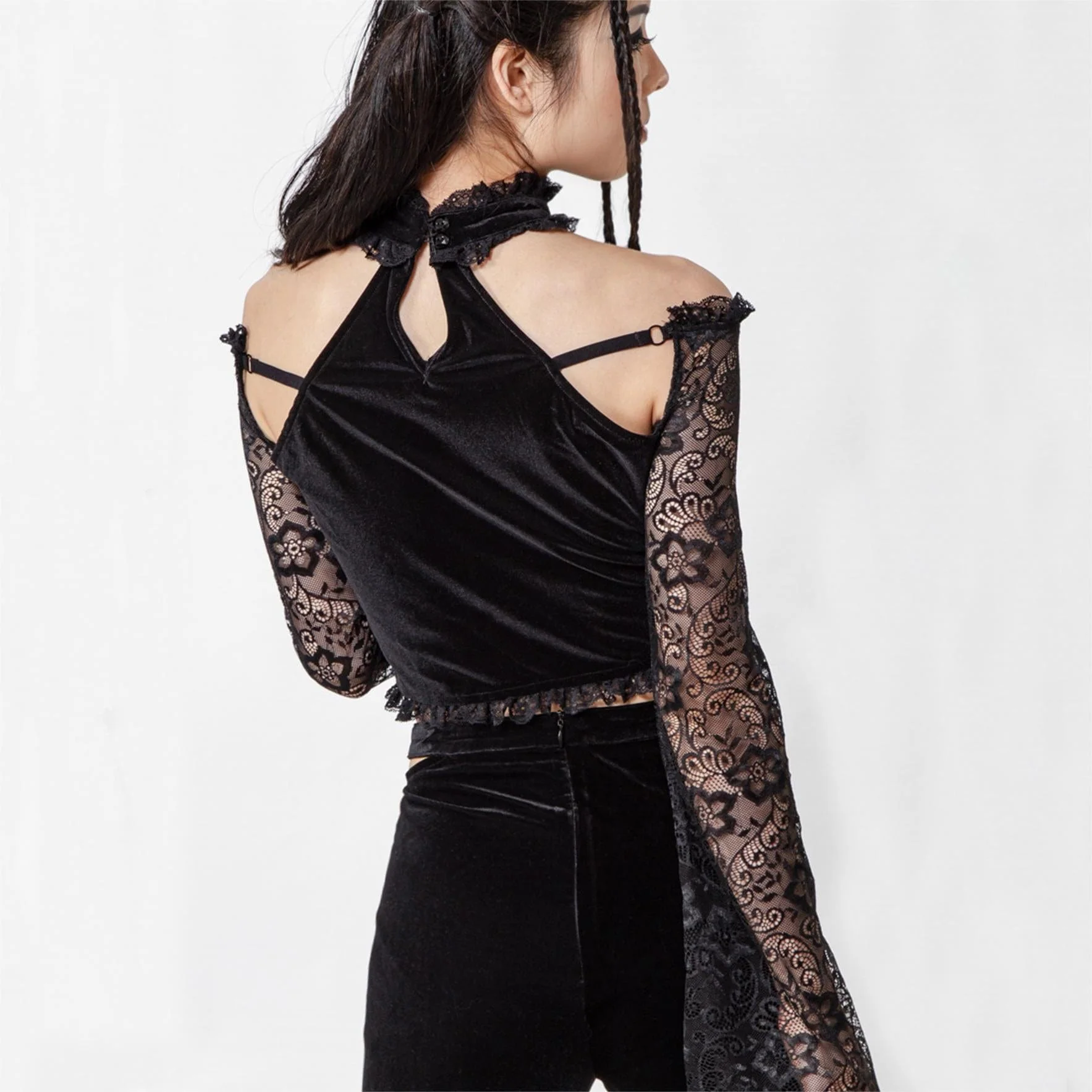 Women's Gothic Halterneck  Lace Long Sleeved Crop Top - Image 3