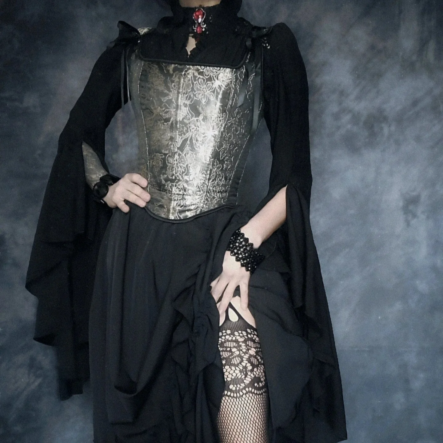 Women's Gothic Pleated Toned Horn Long Sleeved Shirt - Image 4