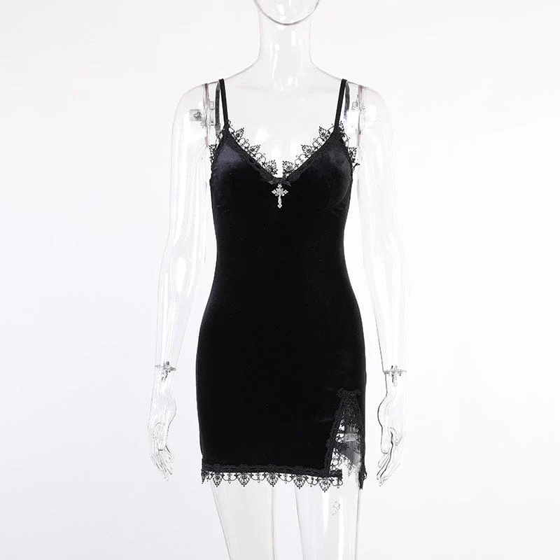 Women's Gothic Plunging Lace Splice Velvet Slip Dress - Image 6