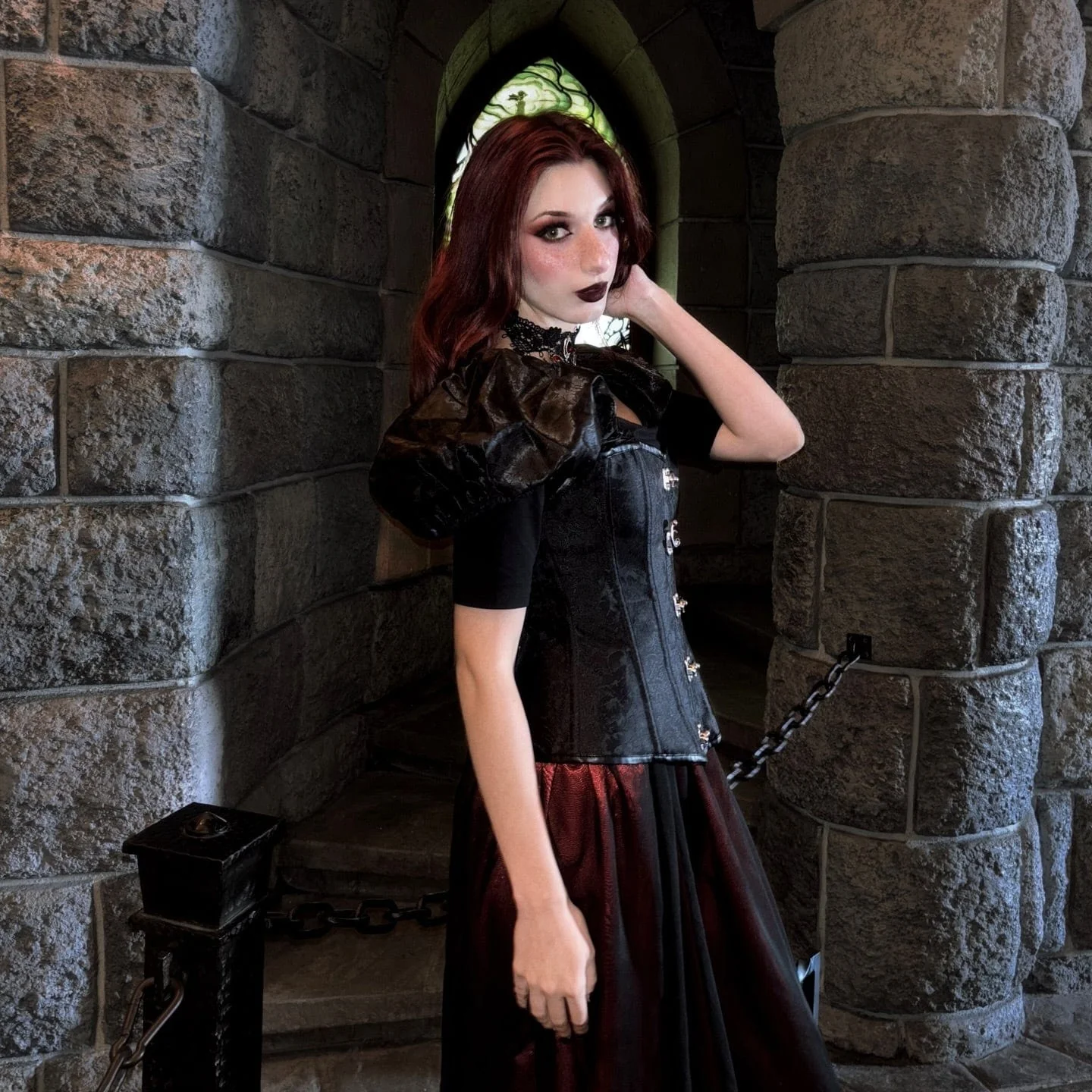 Women's Gothic Puff Sleeved Lace-up Boned Overbust Corset - Image 2