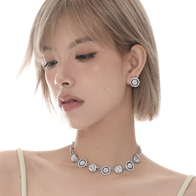 Women's Grunge Bowknot Button Rhinestone Earrings - Image 2