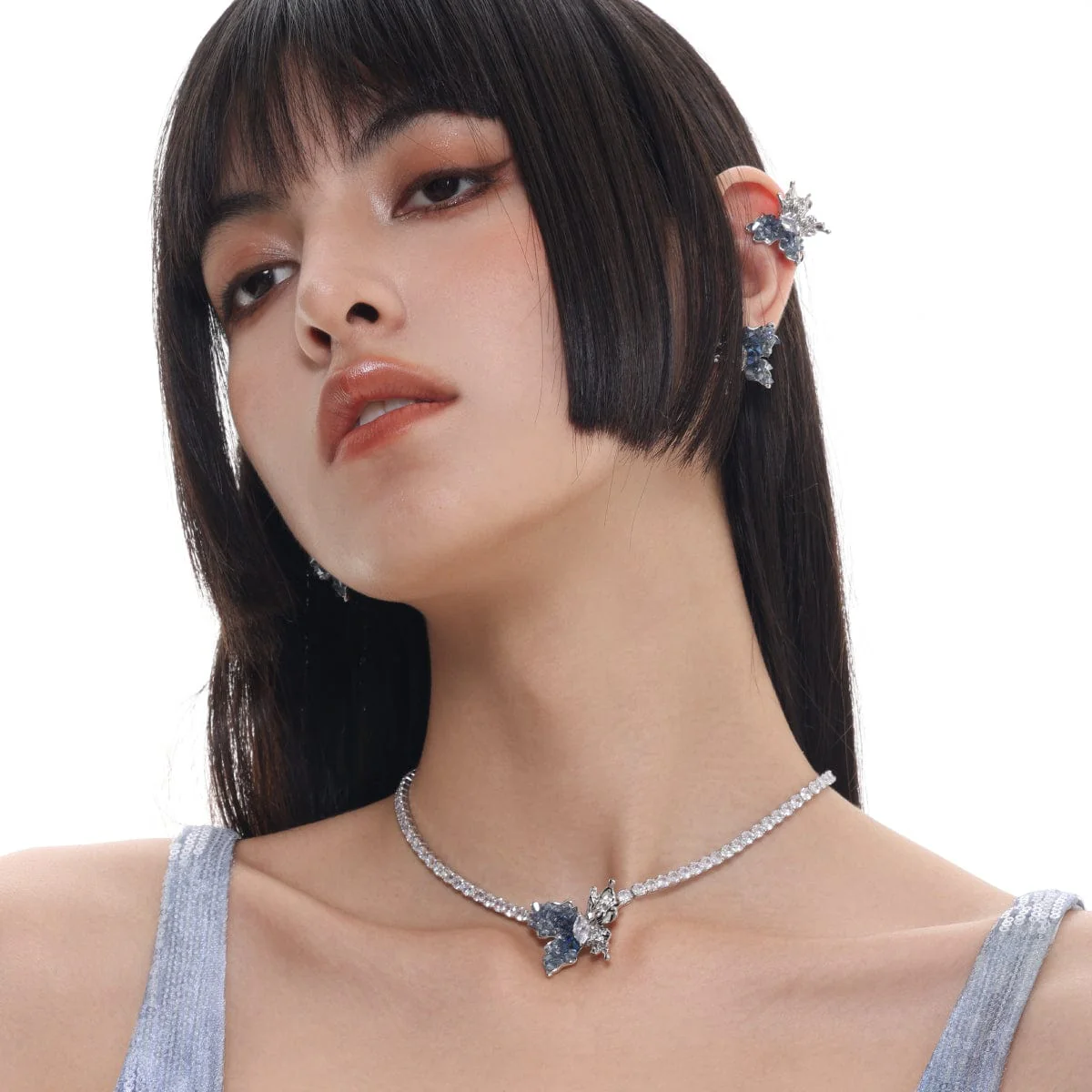 Women's Grunge Contrast Color Butterfly Necklace - Image 2