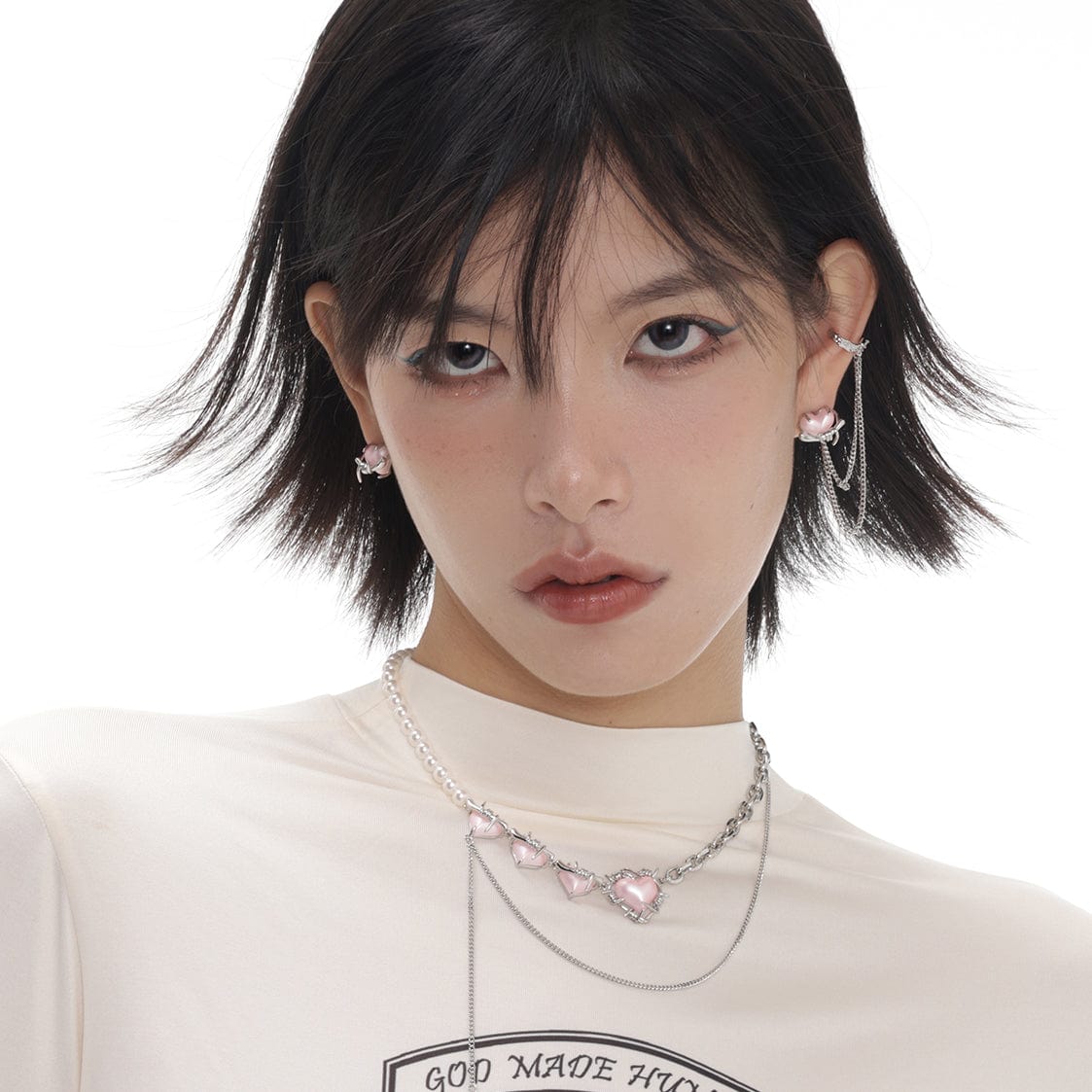 Women's Grunge Hearts Pearl Layered Necklace - Image 2