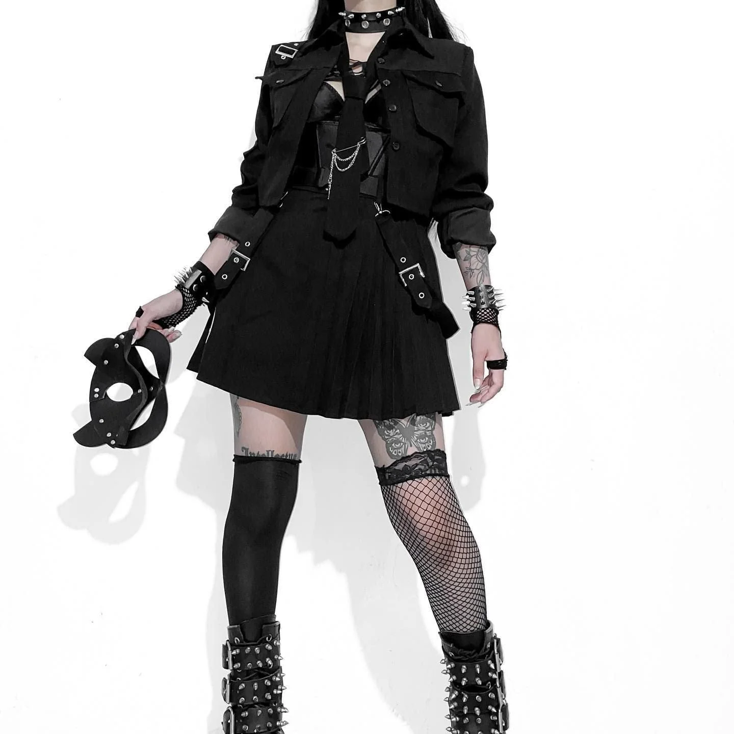 Women's Grunge Long Sleeved Black Suit with Belt - Image 16