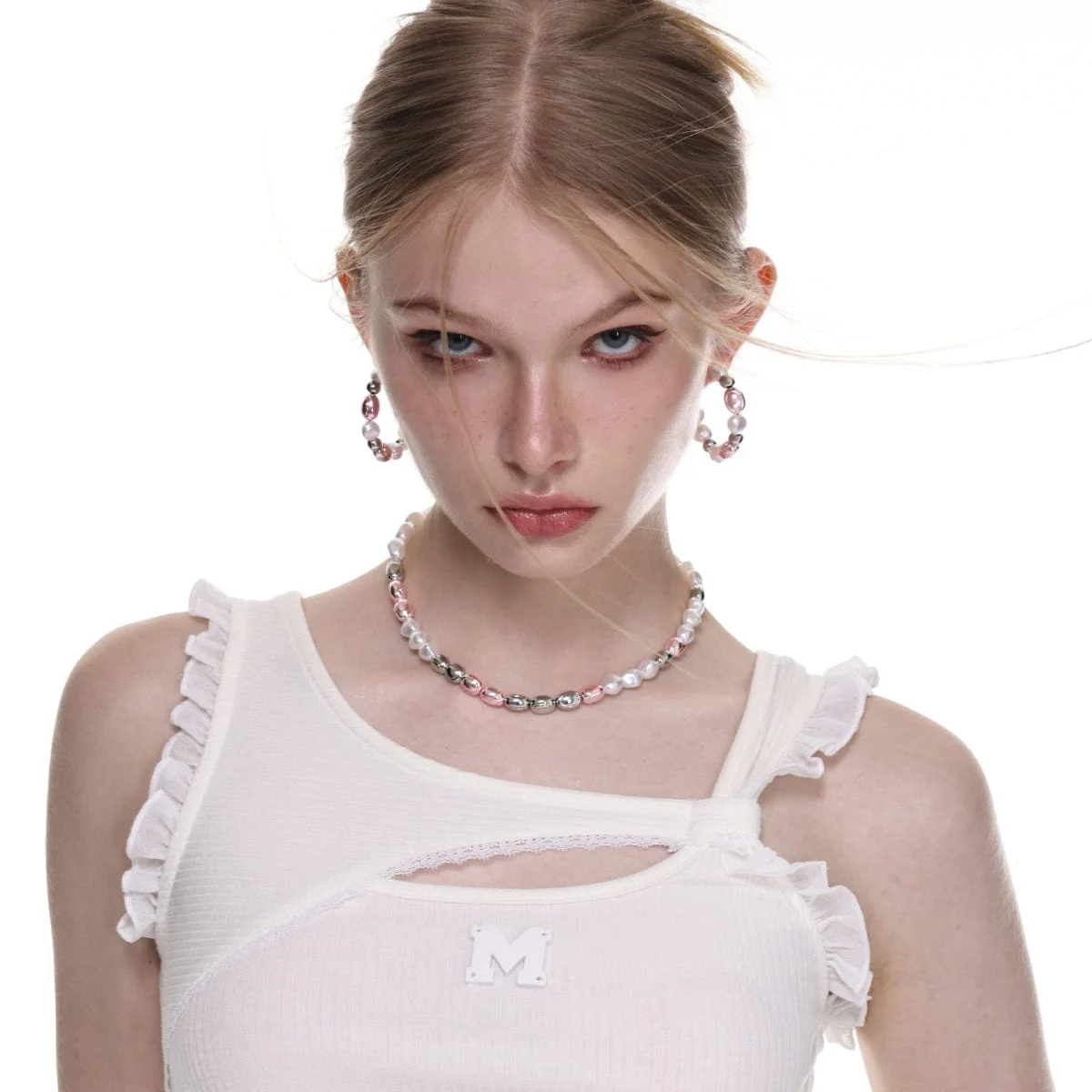 Women's Lolita Contrast Color Pearl Earrings - Image 3