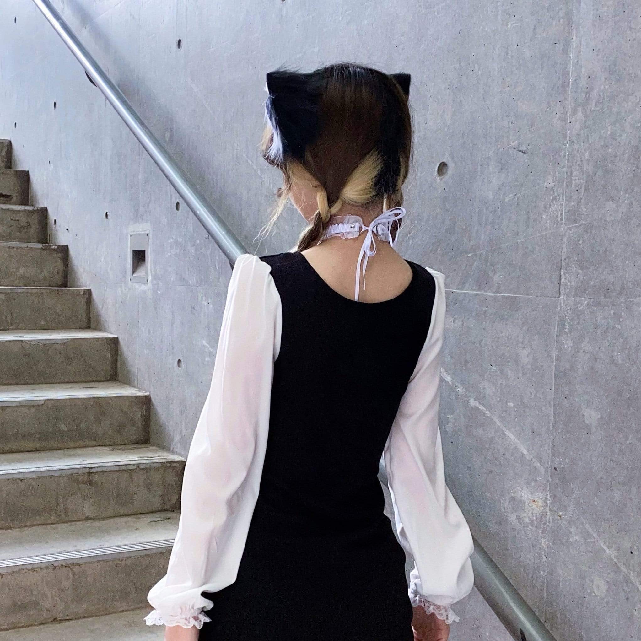 Women's Lolita Cute Bowknot Bell Lace Choker - Image 3