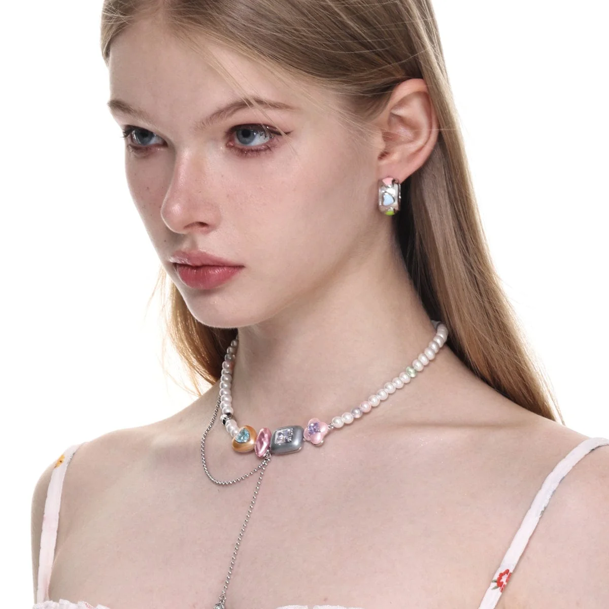 Women's Lolita Irregular Diamante Pearl Necklace - Image 2