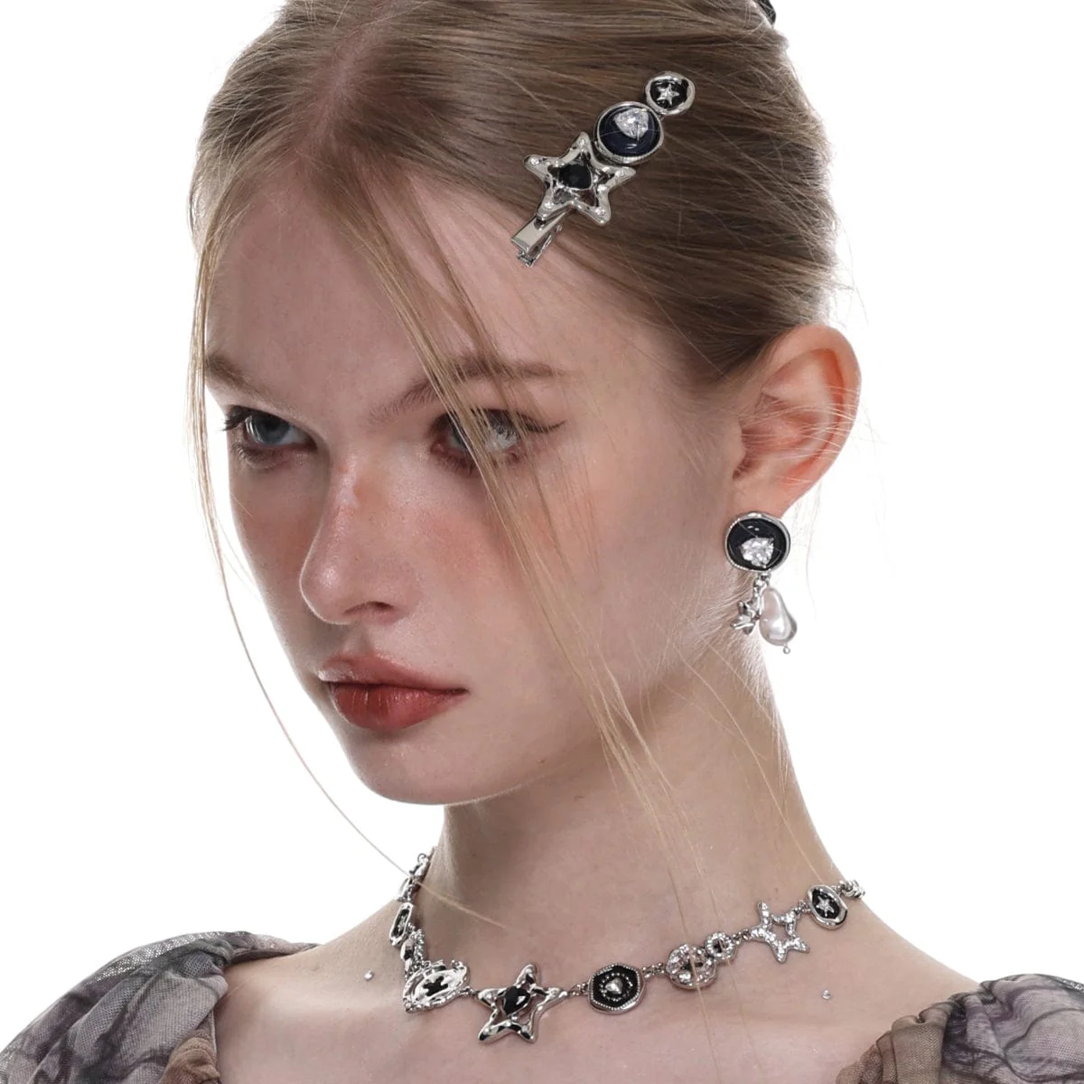 Women's Punk Diamante Star Hair Clip - Image 2