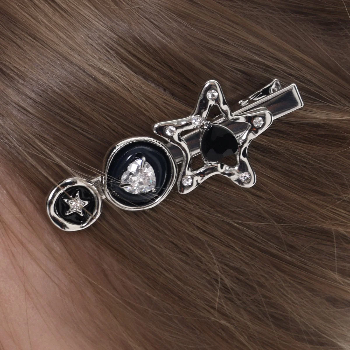 Women's Punk Diamante Star Hair Clip - Image 4