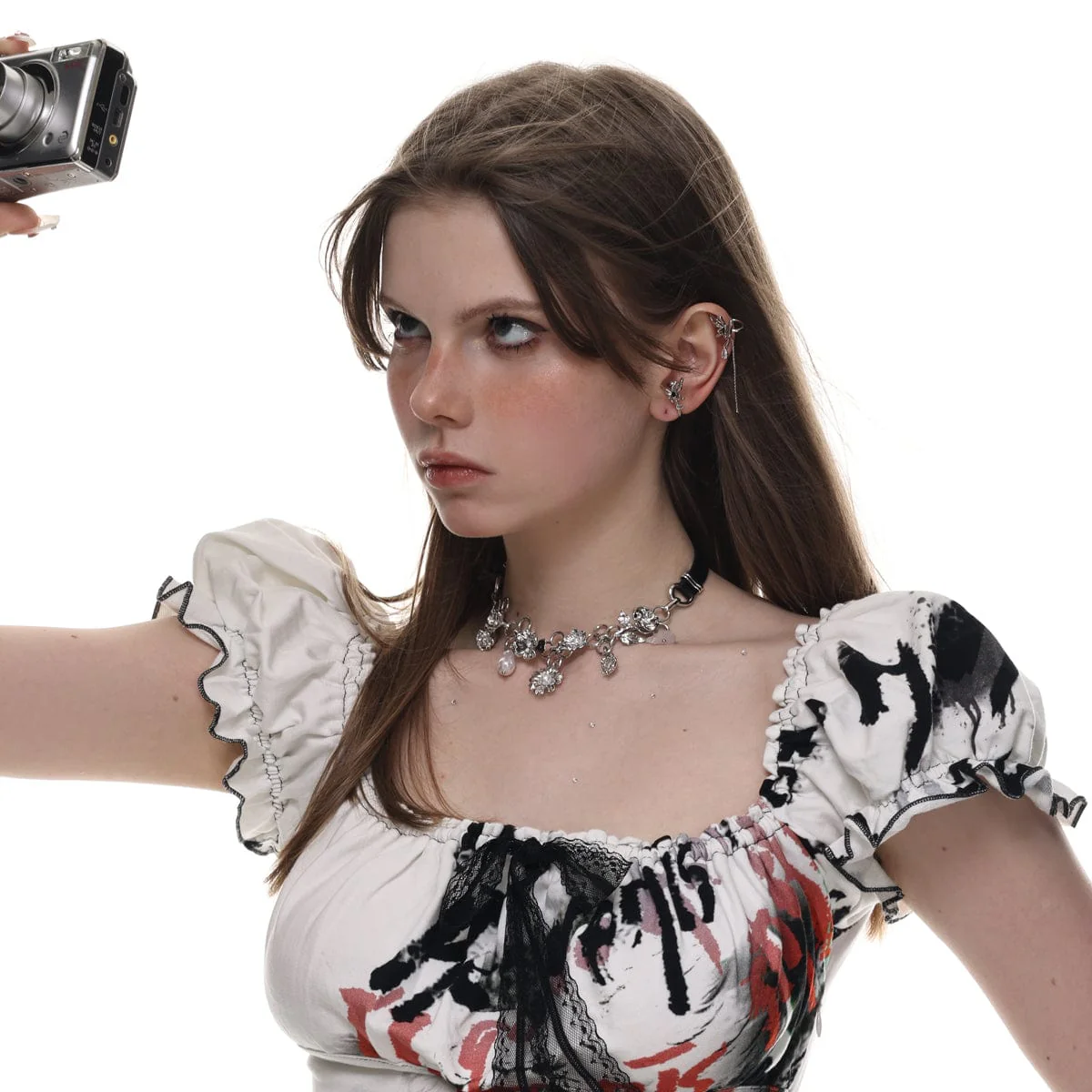 Women's Punk Floral Pearl Necklace - Image 3