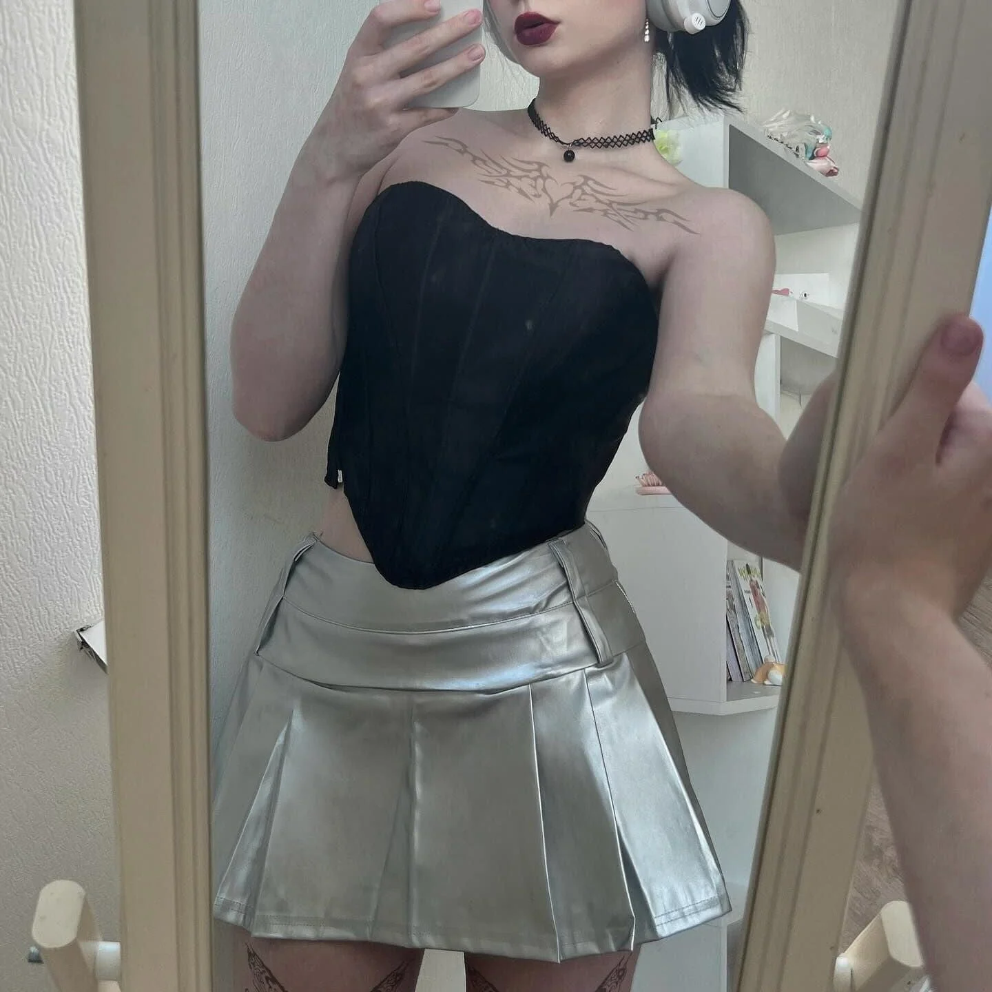 Women's Punk Glistening Pleated Skirt - Image 5
