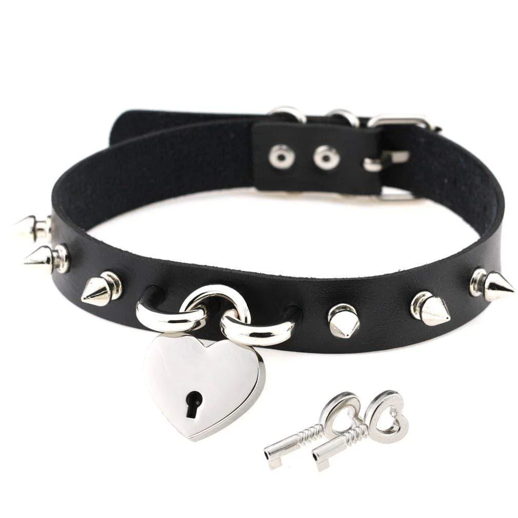 Women's Punk Rivet Heart Choker Necklace With Key - Image 8