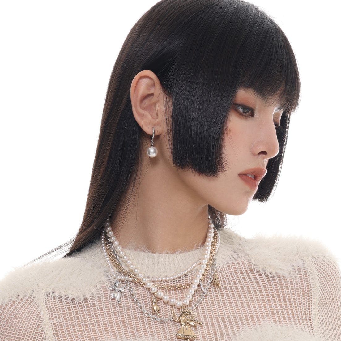 Women's Vintage Angel Multilayer Pearl Necklace - Image 4